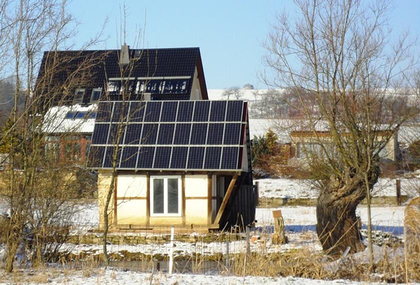 Der BSW Solar sieht keinerlei Notwendigkeit für eine Digitalisierungspflicht von kleinen dezentralen Stromerzeugern wie Solarstromanlagen. (Foto: Nicole Allé)