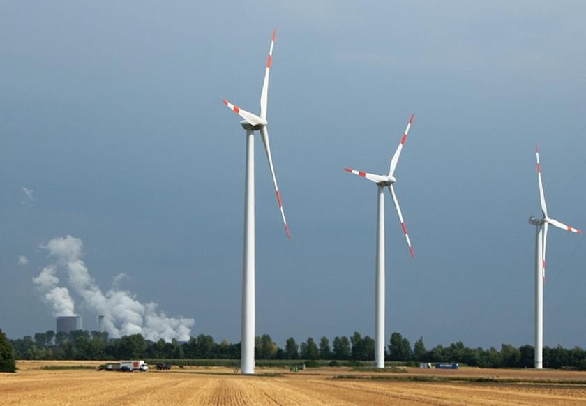 Trotz einem hohen Anteil an Erneuerbaren Energien blasen Kohlekraftwerke noch viel dicke Luft in Deutschlands Himmel (Foto: Nicole Allé)