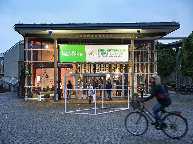 Über 650 Teilnehmer beraten am 20. und 21. November in der documenta-Halle Kassel über die kommunale Energiewende
