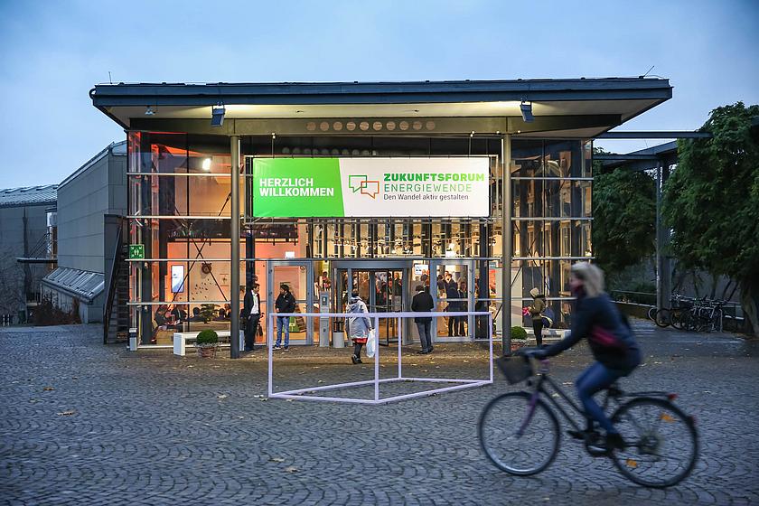 Über 650 Teilnehmer beraten am 20. und 21. November in der documenta-Halle Kassel über die kommunale Energiewende