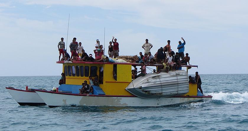 Bewohner der Kiribati-Inseln im Südpazifik auf dem Schiff