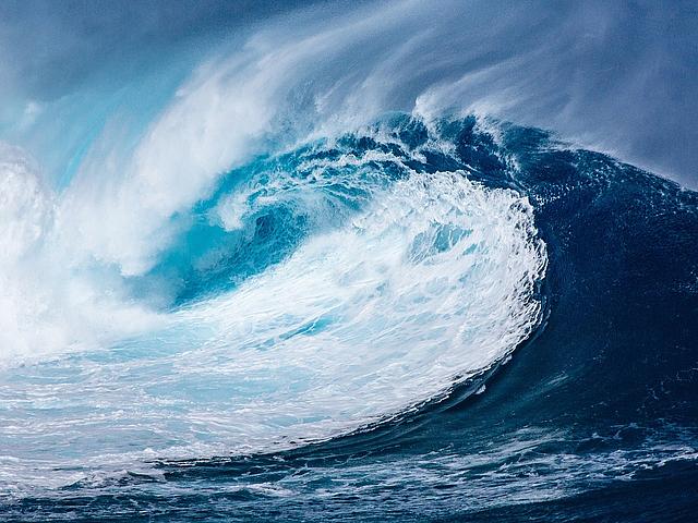 Schöne Welle – vielleicht verstrahlt? – Wieviel radioaktiv verseuchtes Wasser bereits in den Pazifischen Ozean geflossen ist weiß wohl niemand. (Foto: Pixabay / CC0 Public Domain)