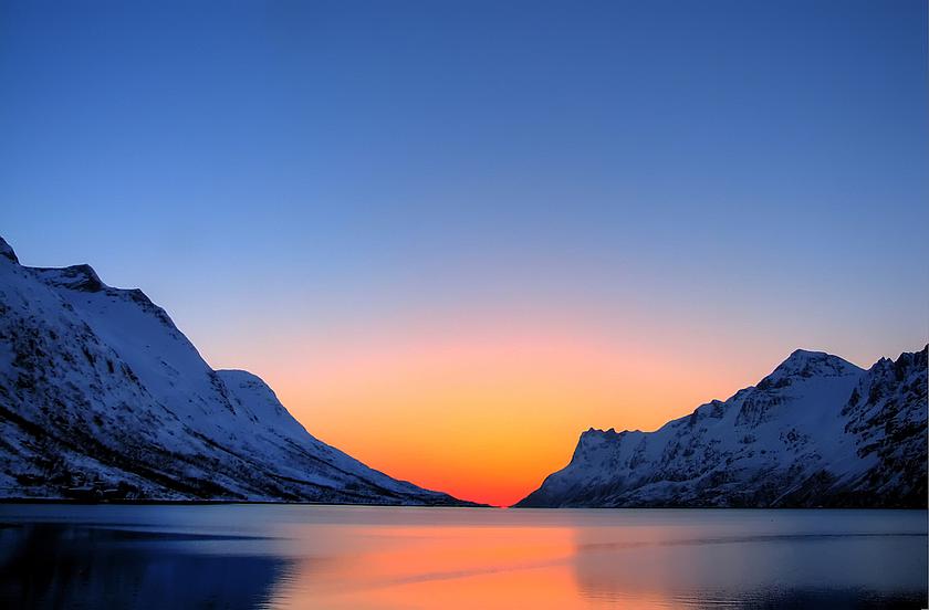 Ein Blick auf das arktische Meer in Nord-Norwegen, Tromso. (Foto: <a href="https://flic.kr/p/xX78C" target="_blank">P J Hansen / flickr.com</a>, <a href="https://creativecommons.org/licenses/by-sa/2.0/" target="_blank"> CC BY-SA 2.0</a>)