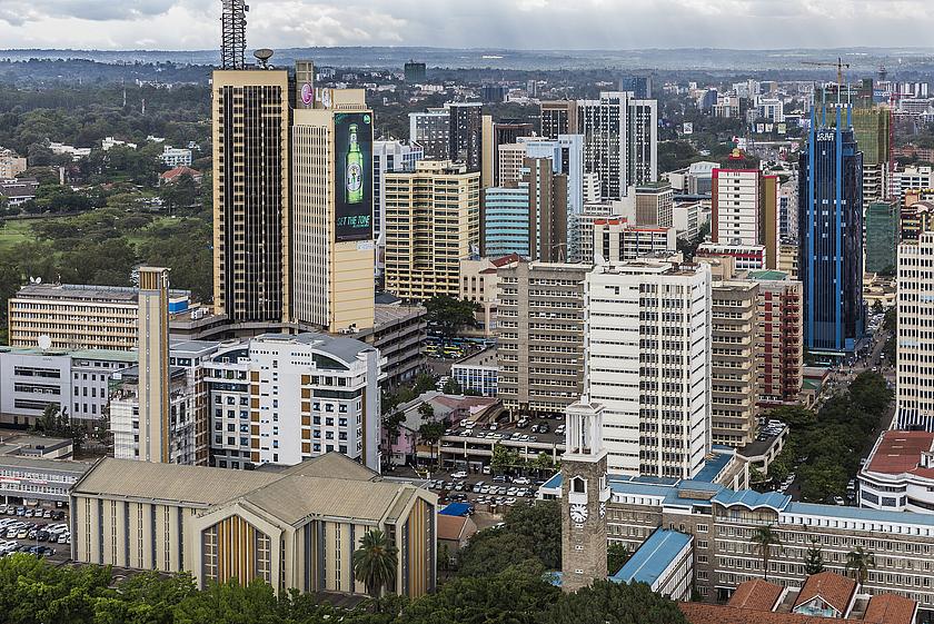 Foto: Bild von Nairobi mit vielen Wolkenkratzern