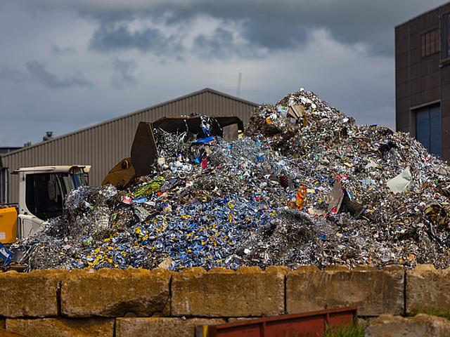 Recyclinghof in den Niederlanden (Foto: © jqpubliq, flickr.com, CC BY-SA 2.0)