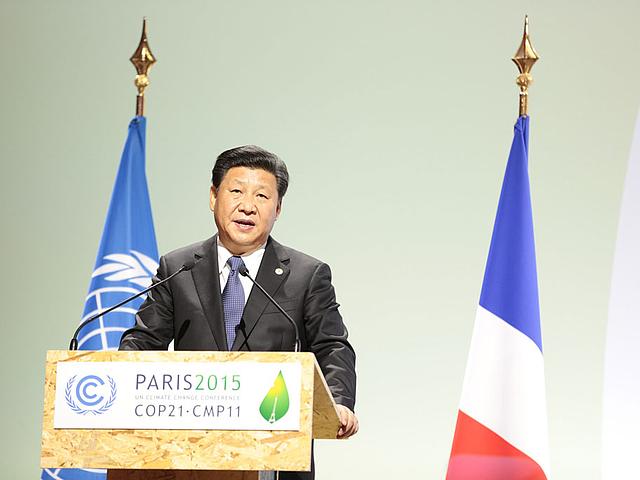 Chinas Staatspräsident Xi Jinping auf der Pariser Klimakonferenz Ende 2015 in Paris. (Foto: © <a href="https://www.flickr.com/photos/unfccc/23399298156/">UNFCCC</a>, <a href="https://creativecommons.org/licenses/by/2.0/" target="_blank">CC BY 2.0</a>)