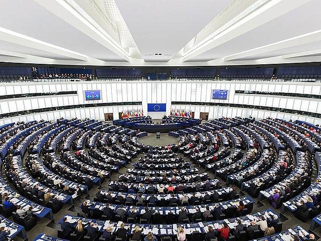 Nach dem Umweltausschuss hat heute auch das Europäische Parlament der Ratifizierung des Pariser Klimavertrags zugestimmt. (Foto: <a href=" https://commons.wikimedia.org/w/index.php?curid=35972521" target="_blank"> Diliff / commons.wikimedia.org</a>, <a h