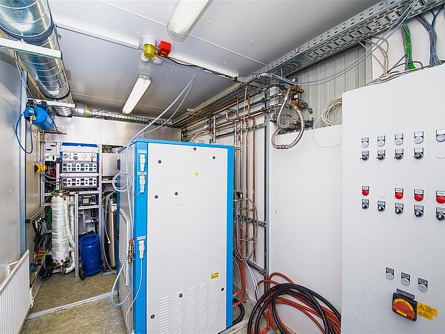 Der Innenraum der Power-to-Gas-Anlage. (Bild: © HSR Hochschule für Technik Rapperswil)