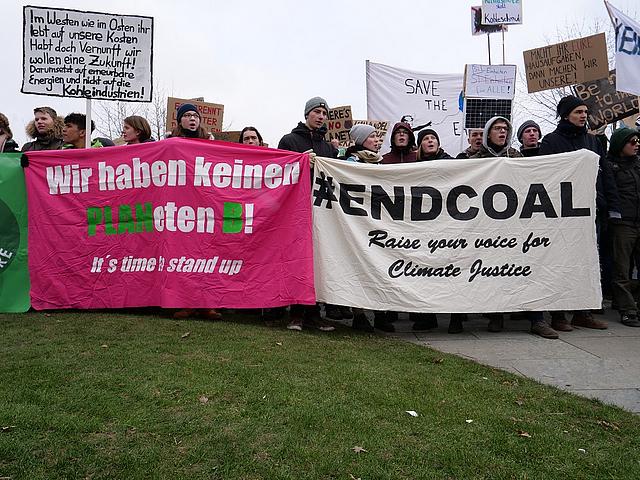 Demo der Fridays-for-Future-Bewegung vor dem Kanzleramt in Berlin
