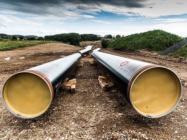 Bau einer Gas-Pipeline im Südwesten Schottlands. (Foto: © <a href="https://www.flickr.com/photos/alistairh/35400608083/">Alistair Hamilton / flickr.com</a>, <a href="https://creativecommons.org/licenses/by/2.0/" target="_blank">CC BY 2.0</a>)