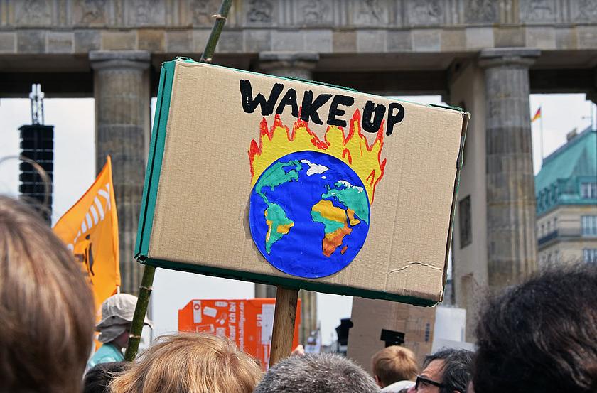 Seit einem halben Jahr demonstrieren weltweit Hunderttausende junge Menschen für eine bessere Klima- und Umweltpolitik.