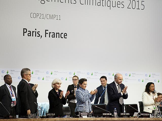 Bei der UN-Klimakonferenz in Paris 2015 wurde eine internationale Klimaschutzvereinbarung getroffen, die inzwischen von 187 Ländern unterschrieben wurde. Mit der Ratifizierung weiterer 31 Staaten hat die Vereinbarung nun eine wichtige Hürde genommen. (F