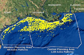 Etwa 4.000 Bohrplattformen fördern Öl und Gas im Golf von Mexiko. 