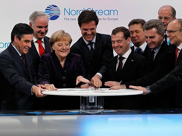 Angela Merkel und Co. bei der Eröffnung von Nord Stream
