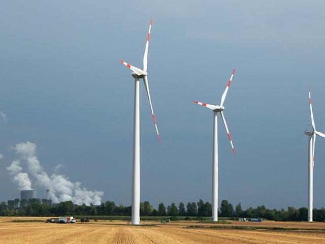 Trotz einem hohen Anteil an Erneuerbaren Energien blasen Kohlekraftwerke noch viel dicke Luft in Deutschlands Himmel (Foto: Nicole Allé)