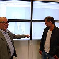 Martin Grundmann (links) und Jens Jessen in der Leitwarte bei Arge Netz. (Foto: Niels H. Petersen)