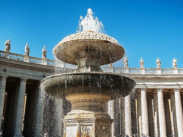 Sprudelt bald nicht mehr so schön: Rom leidet unter Wasserknappheit. Etliche Brunnen in der Stadt sollen u.a. deshalb vorübergehend stillgelegt werden.  (Foto: jackmac34 / Pixabay CC0 Public Domain)