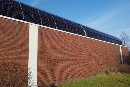 Solaranlage der Berliner Stadtwerke auf der John-F.-Kennedy-Schule in Zehlendorf
