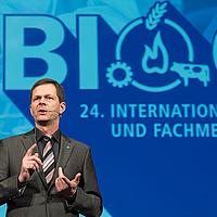 Fachverband-Präsident Horst Seide auf der BIOGAS Convention 2015 in Nürnberg. (Foto: NürnbergMesse, BIOGAS 2015)