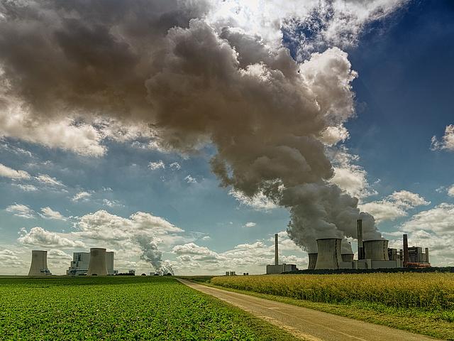 Durch einen Mindestpreis für CO2 ließen sich in Deutschland rund 200 Millionen Tonnen CO2-Emissionen einsparen.