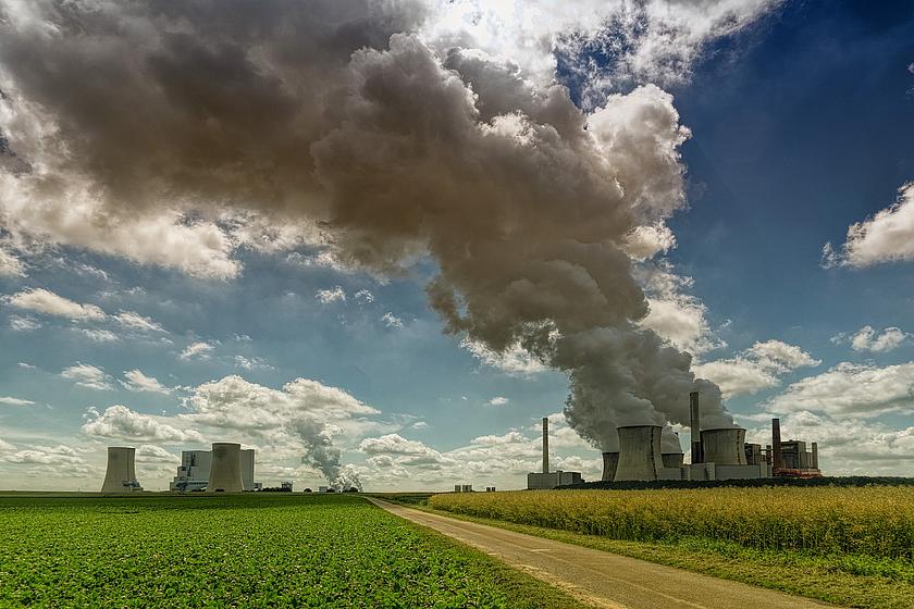 Durch einen Mindestpreis für CO2 ließen sich in Deutschland rund 200 Millionen Tonnen CO2-Emissionen einsparen.