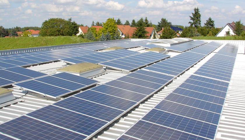 Solaranlage auf Pfalzblechdach