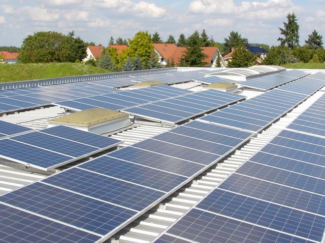 Solaranlage auf Pfalzblechdach