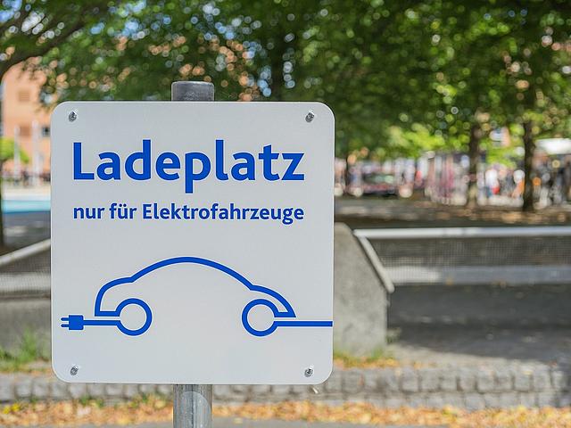 Schild für Ladestation für Elektorautos