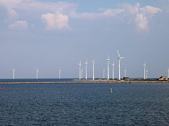Offshore-Windpark. (Bild: © Andrea Damm/ pixelio)