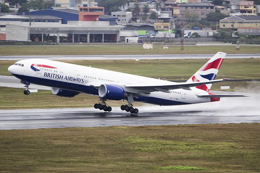Ein startendes Flugzeug der British Airways.