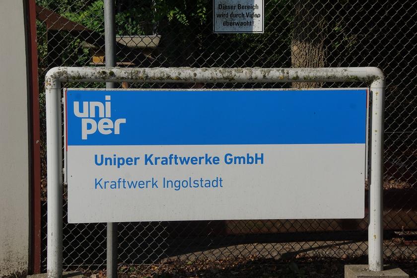 Schild Uniper in Ingolstadt