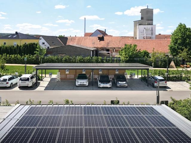 Photovoltaik-Dach, Solardach, Solarenergie, Elektroauto, Wallbox, E-Ladestation, E-PKW, bidirektionales Laden, Strommarktdesign