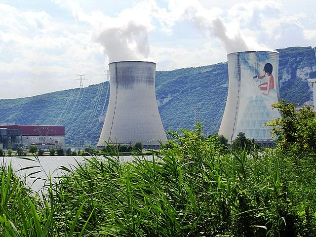 Mit der Energiewende kommt Frankreich nicht so recht voran, zu mächtig ist die Atomindustrie und mit dem Staat verstrickt. Erneuerbare Energien fristen noch ein Schattendasein. Jetzt sollen Grüne Anleihen es richten mit dem Klimaschutz. (Foto: © Gerhar