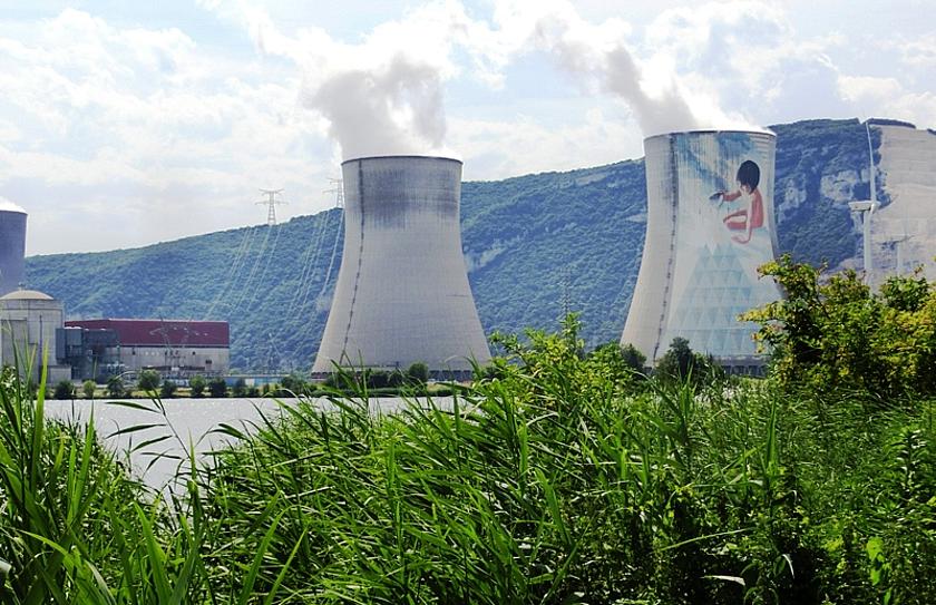 Mit der Energiewende kommt Frankreich nicht so recht voran, zu mächtig ist die Atomindustrie und mit dem Staat verstrickt. Erneuerbare Energien fristen noch ein Schattendasein. Jetzt sollen Grüne Anleihen es richten mit dem Klimaschutz. (Foto: © Gerhar
