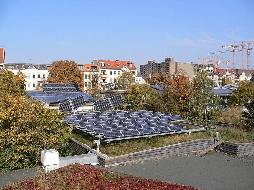 Solaranlage auf der UFA-Fabrik in Berlin