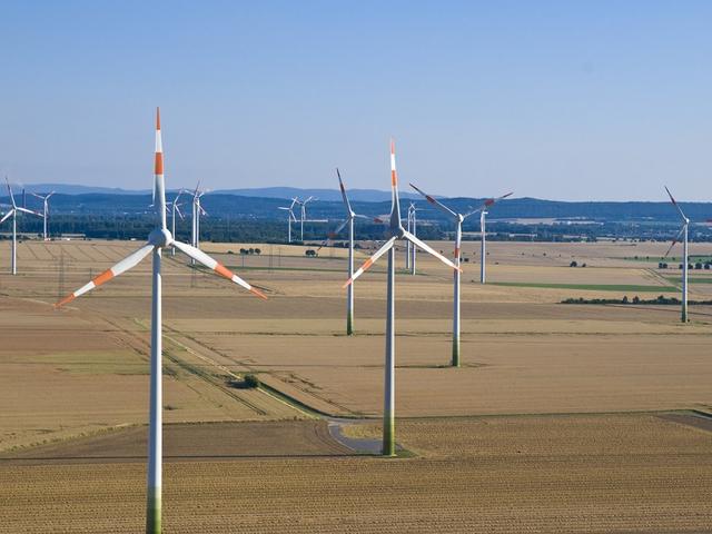 Windpark auf flachem Land