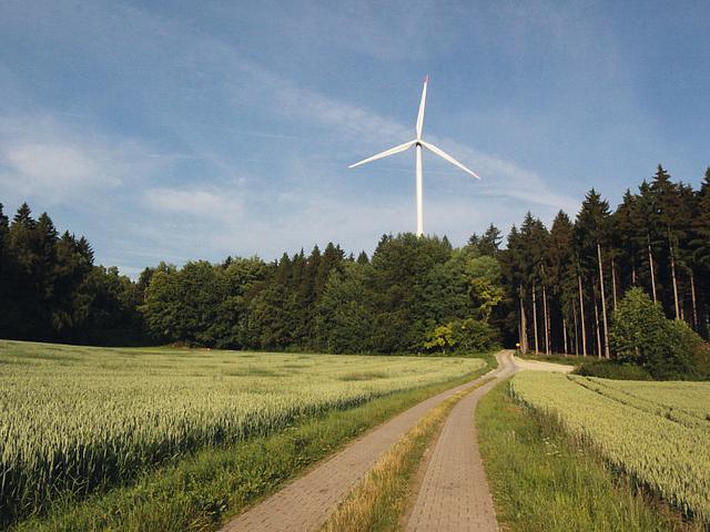 Der Bundesverband Erneuerbare Energien möchte den Weg für eine stärkere Bündelung der Fachverbände ebnen. (Bild: © Naturstrom AG)