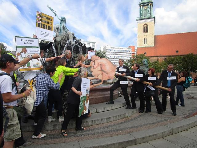 Demonstration für die Rekommunalisierung der Energieversorgung in Berlin
