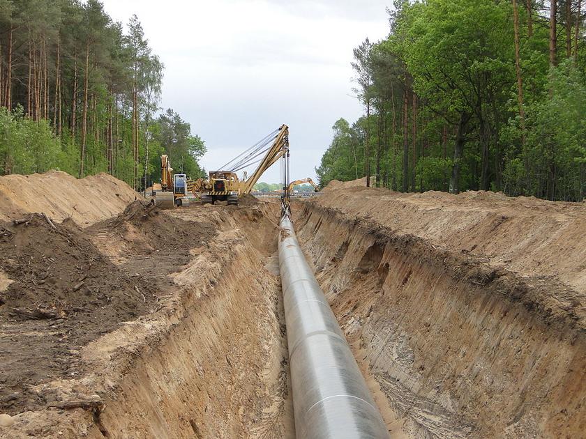 Verlegung der NEL-Ergas-Pipeline nahe Hasenhäge, Landkreis Ludwigslust, Mecklenburg-Vorpommern, Deutschland