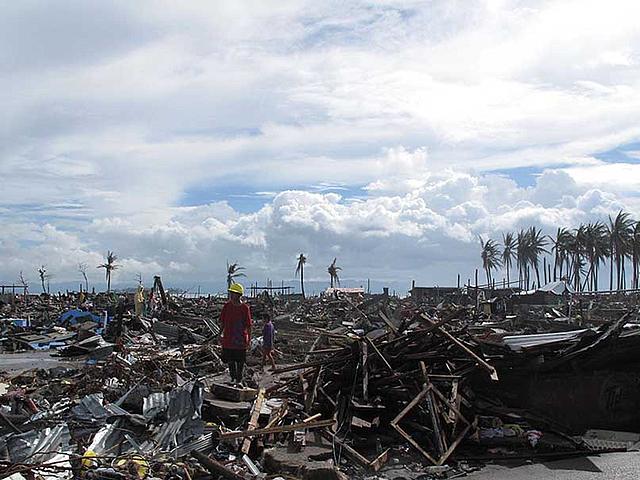Der Taifun Haiyan war einer der stärksten tropischen Wirbelstürme seit Beginn der Wetteraufzeichnungen. Allein in der Provinz Leyte sollen nach Angaben der philippinischen Regierung 10.000 Menschen ums Leben gekommen sein. (Foto: Henry Donati/Department