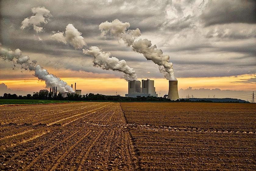 Zusammen sind die sieben Blöcke des größten deutschen Braunkohlekraftwerks Neurath in Grevenbroich Europas zweitgrößter Klimasünder. 